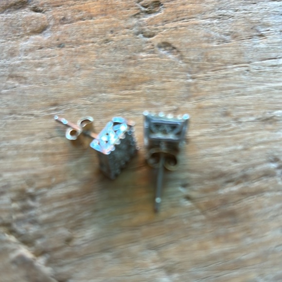 14kt. Gold Diamond Earrings Final Sale - Picture 17 of 17